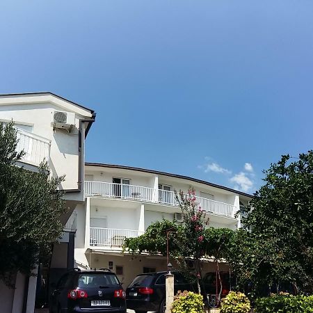 Trutina Rooms กราดัซ ภายนอก รูปภาพ
