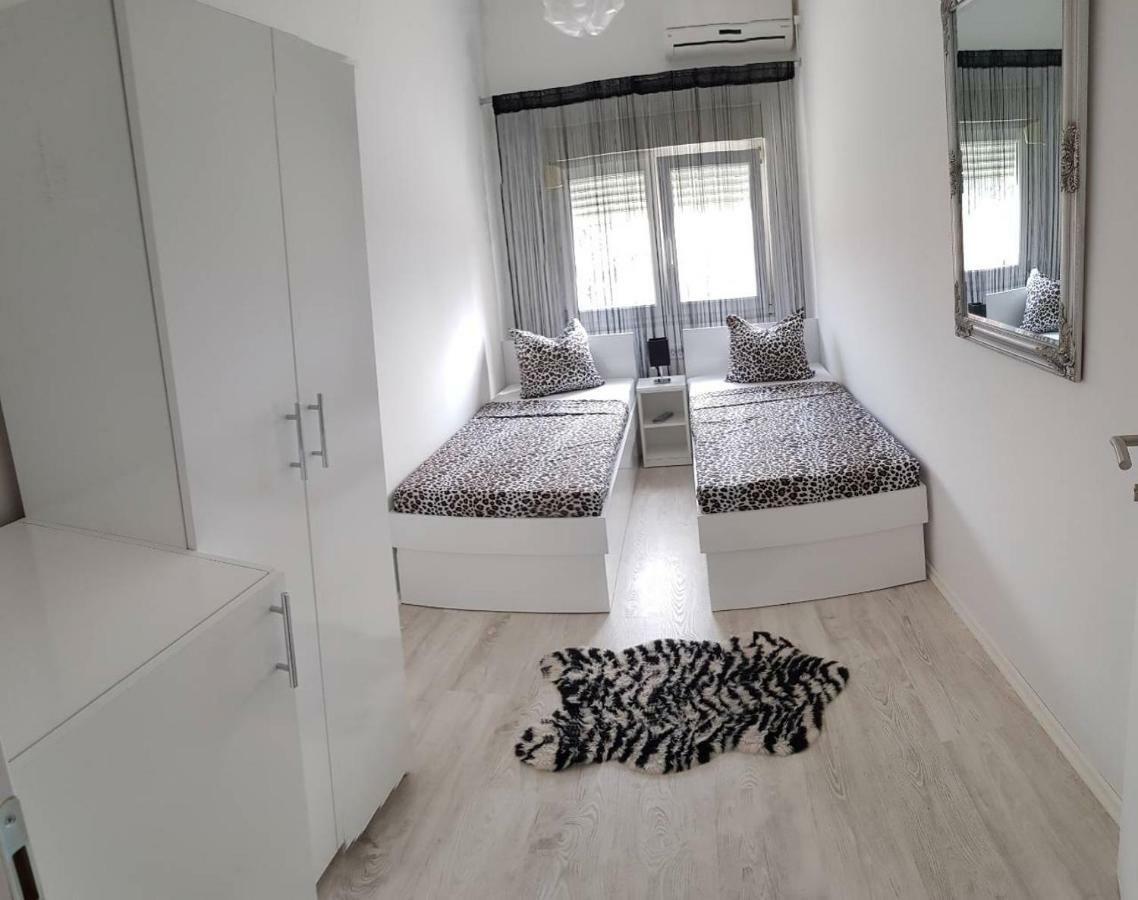Trutina Rooms กราดัซ ห้อง รูปภาพ